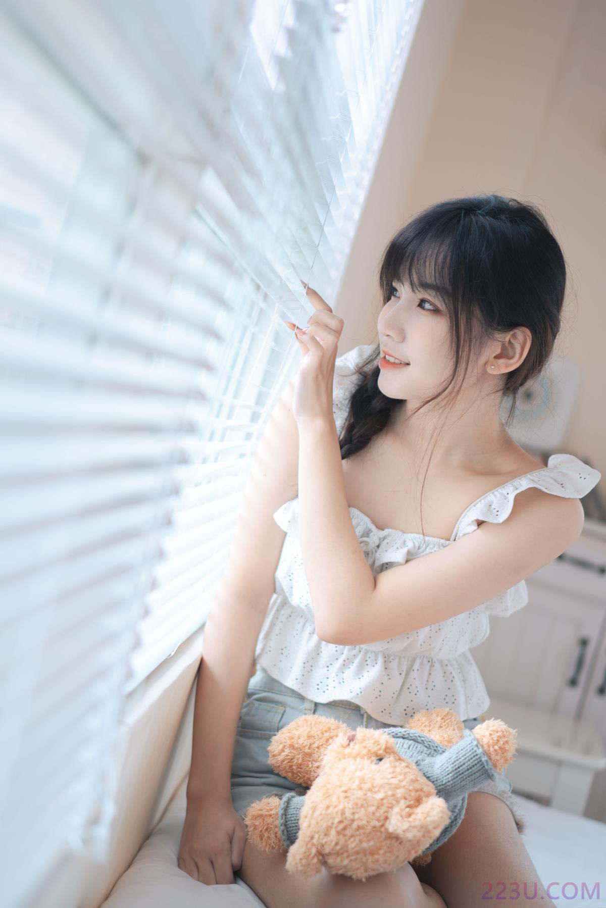 休息日 – 21P – 摄影：terrycacti – 模特：阿桐 - 福利组