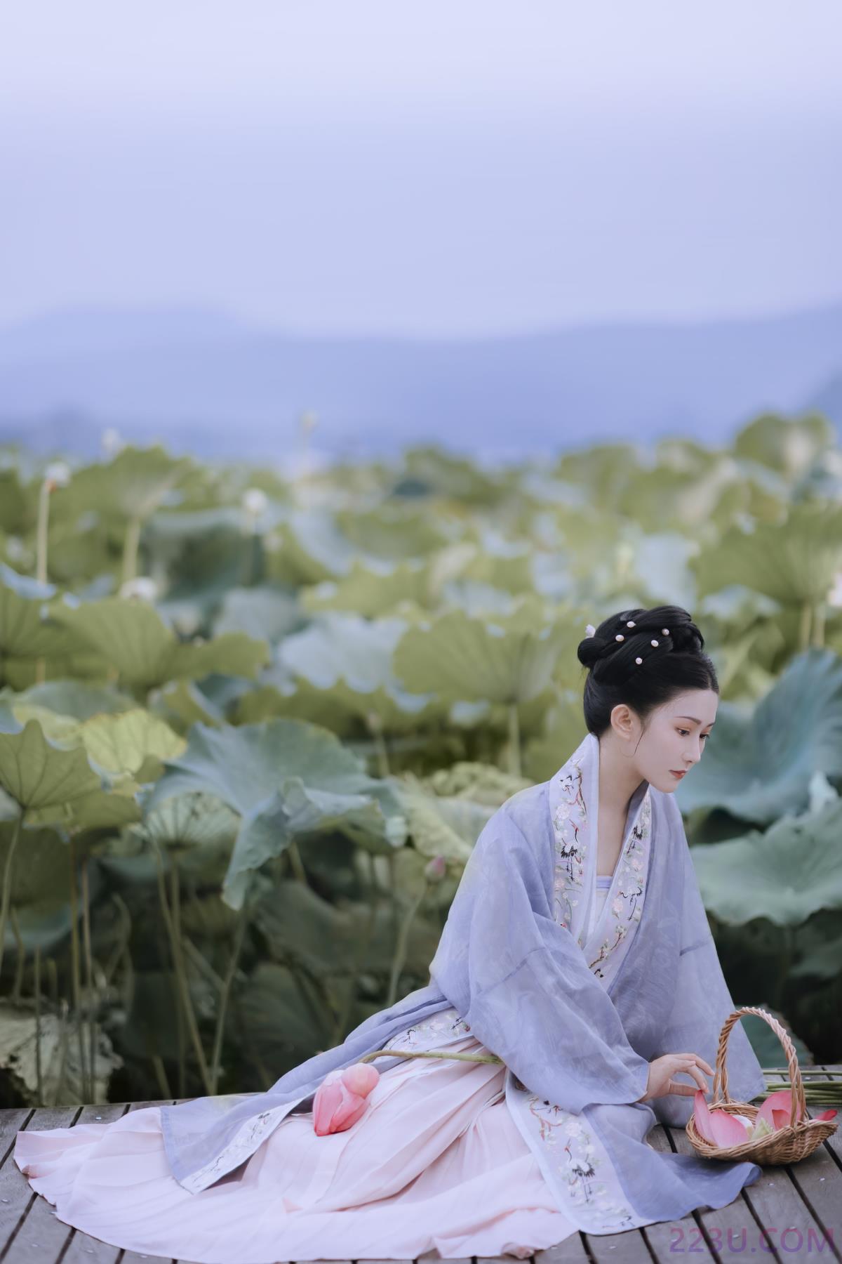 采莲女 – 25P – 摄影：若寒Rock – 模特：饼饼 - 福利组