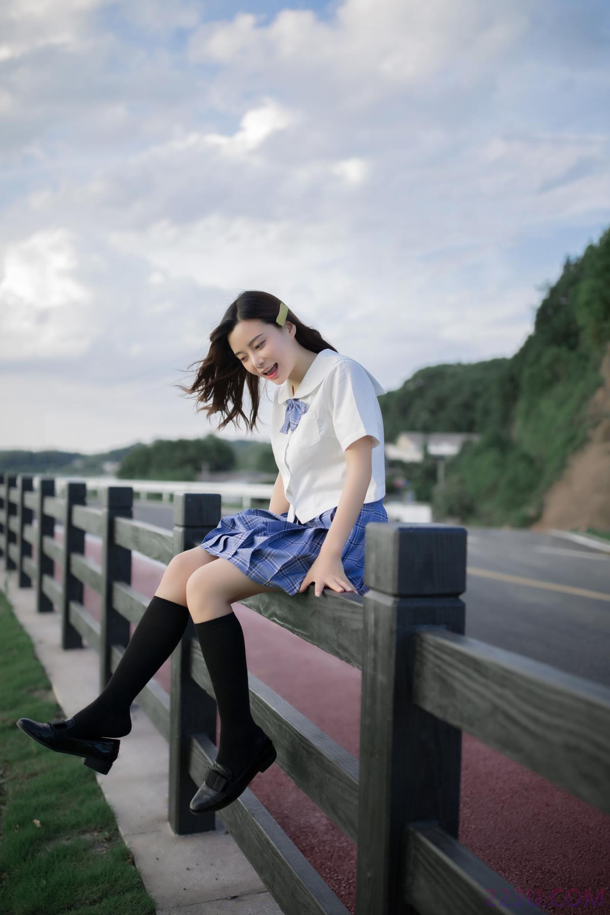 旅 – 42P – 摄影：臭阿熊 – 模特：小可儿 - 福利组